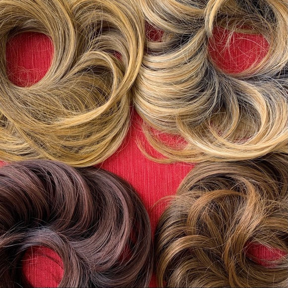 Dk Ash Blonde SECRET EXTENSIONS Tousled Twist Updo - Picture 9 of 9